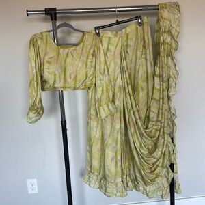 Pre pleated ready to wear saree with blouse..light green